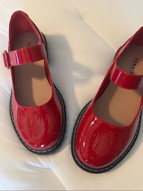 Torrid Red Patent Mary Jane School Shoes 9 wide